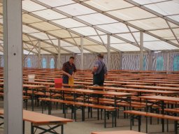 zeltaufbaun rhall 14.07.2009 - 024